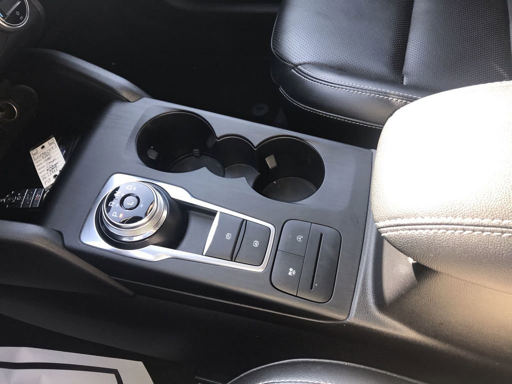 Used 2020 Ford Escape SEL FWD image 21