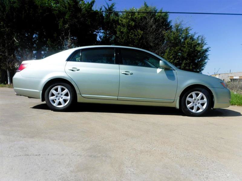 Used 2007 Toyota Avalon XL FWD image 5