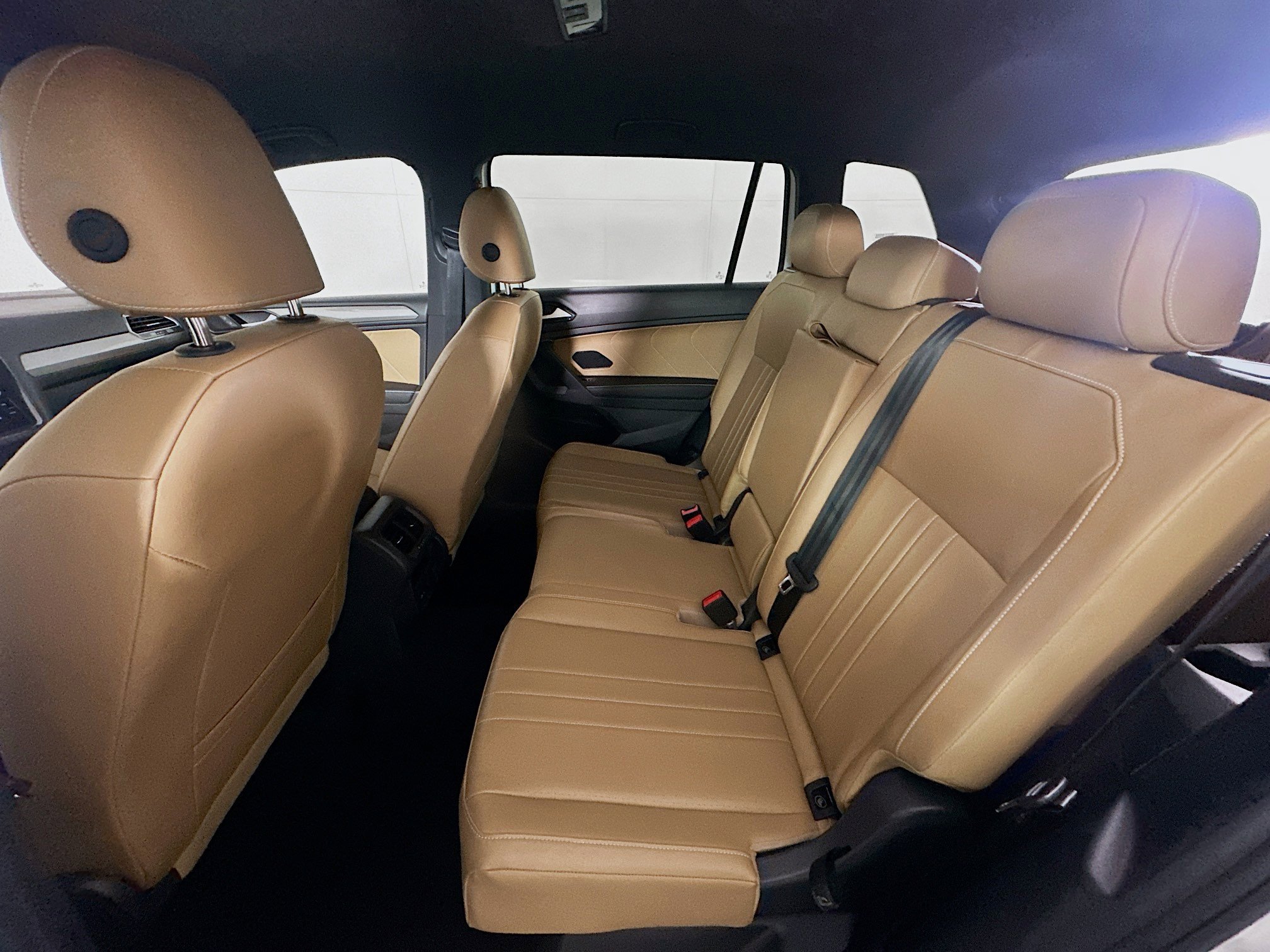 Used 2024 Volkswagen Tiguan SE image 27