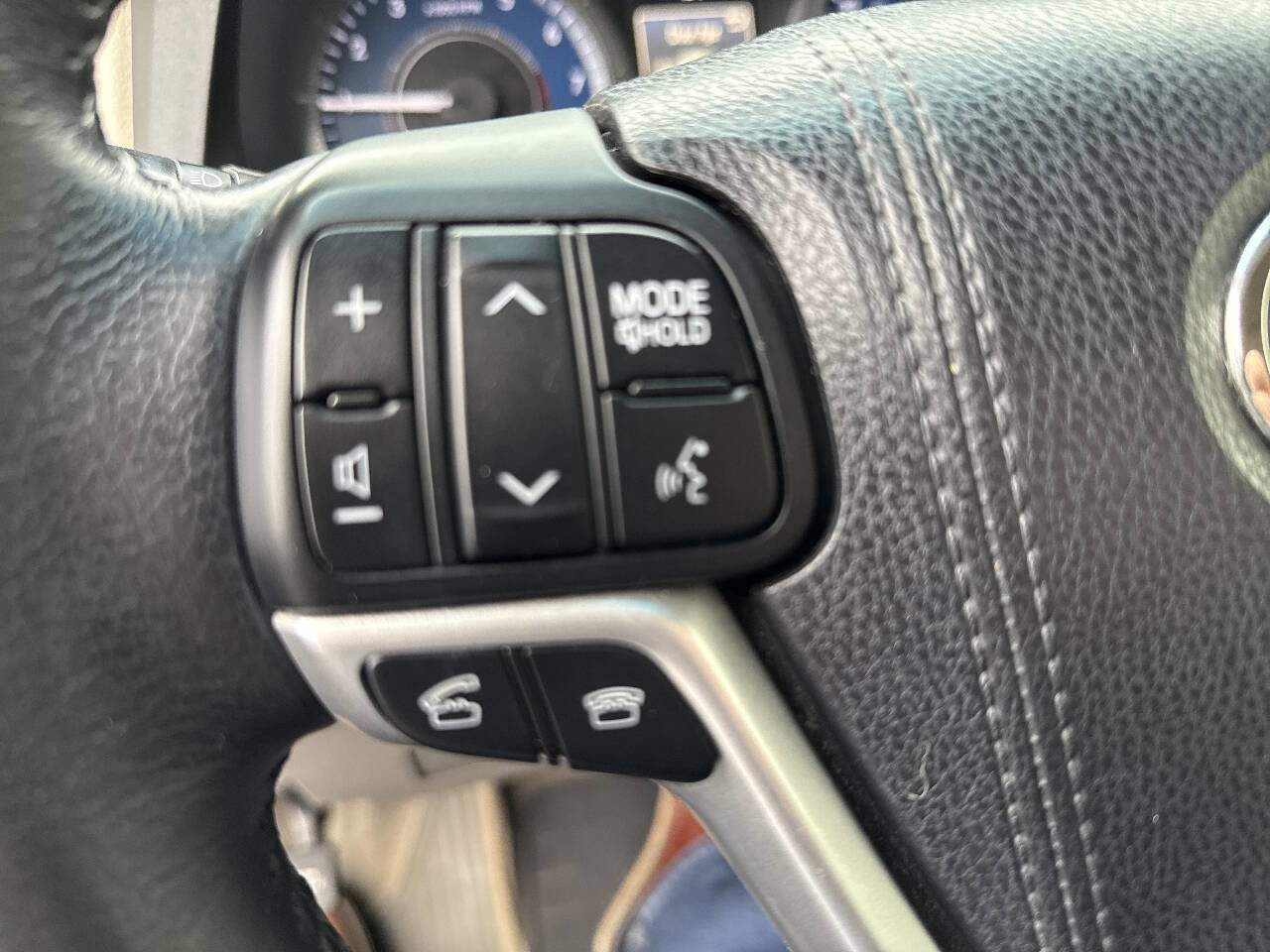 Used 2015 Toyota Sienna image 17