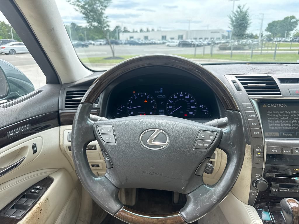 Used 2007 Lexus LS 460 RWD image 19