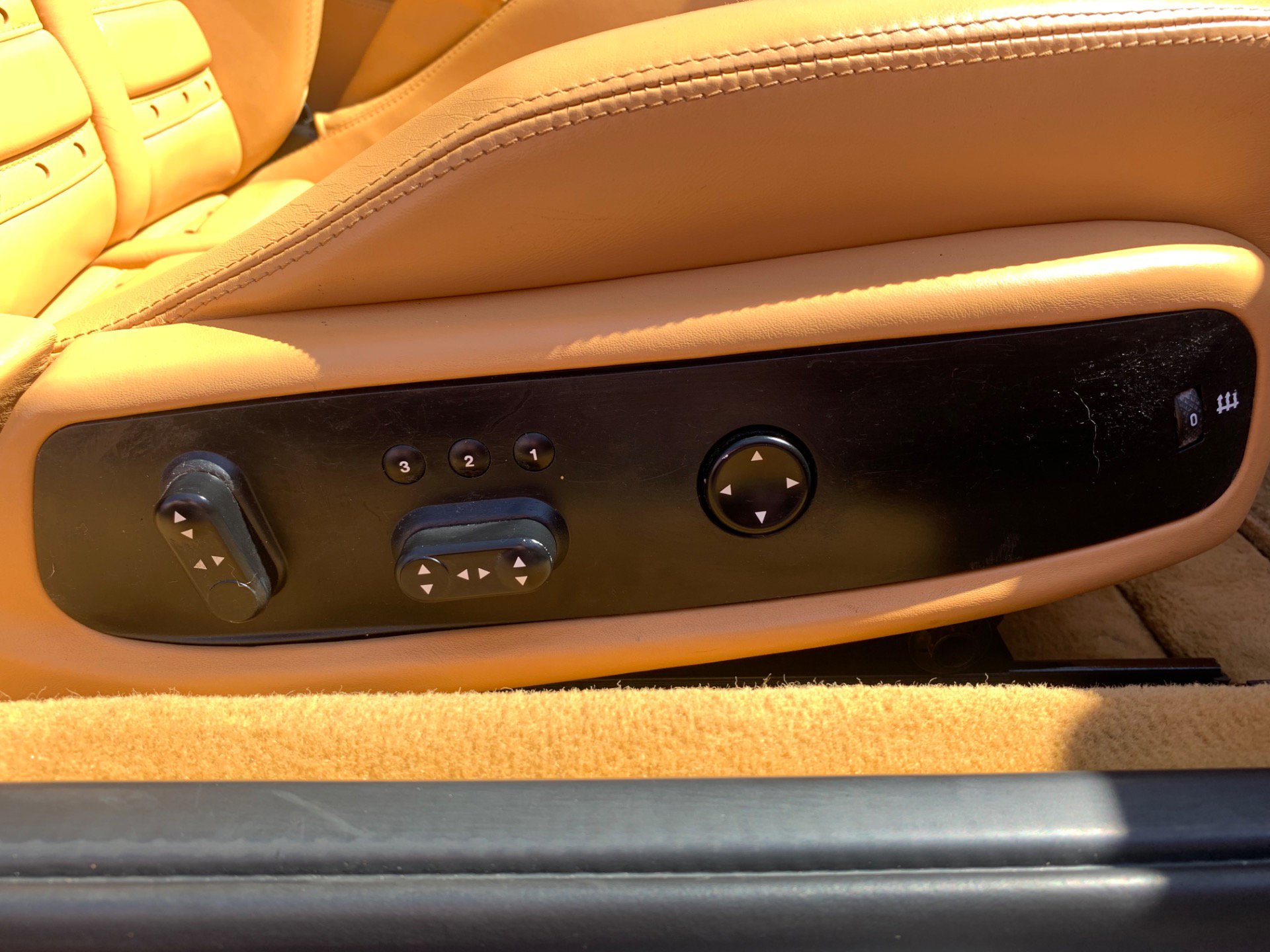 Used 2005 Ferrari 612 Scaglietti image 25