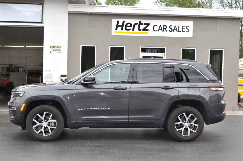 Used 2024 Jeep Grand Cherokee Limited image 1