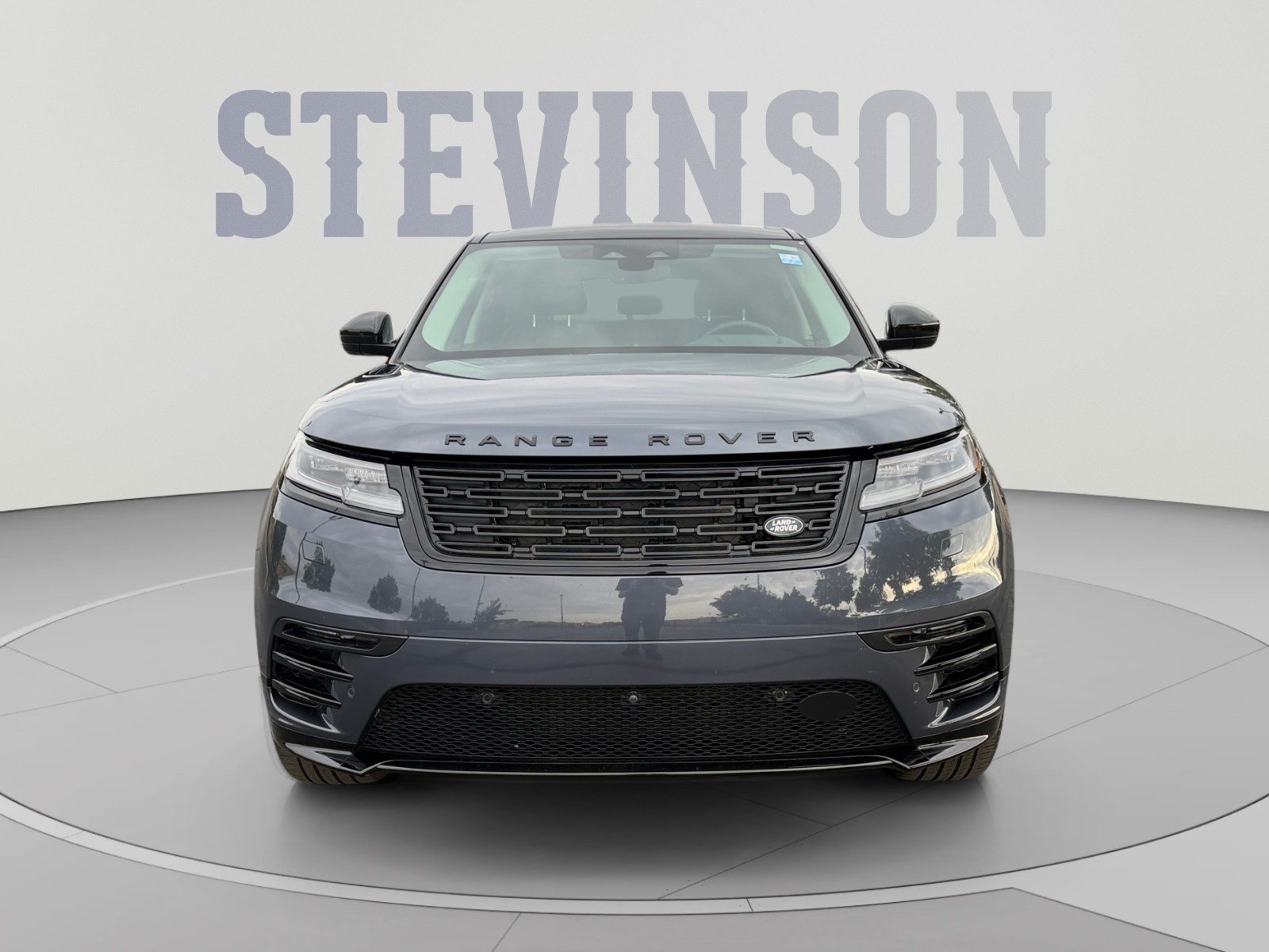 Used 2025 Land Rover Range Rover Velar Dynamic SE AWD/4WD image 8