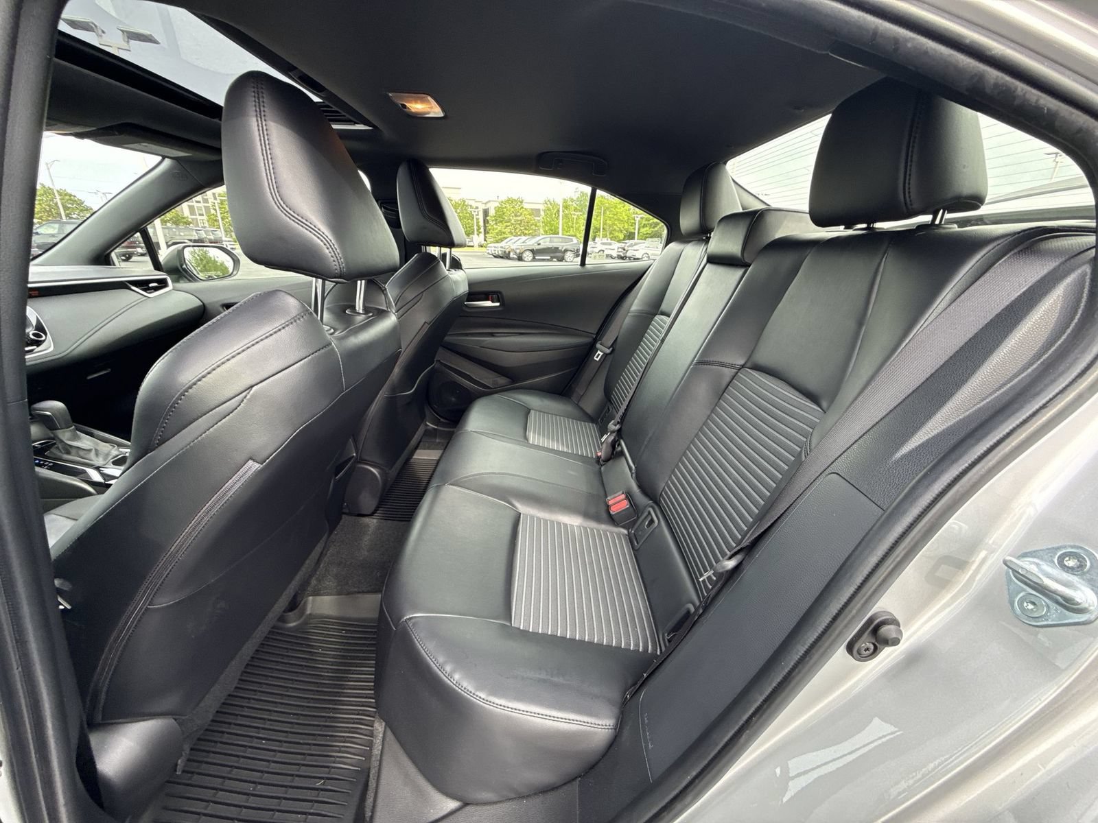 Used 2022 Toyota Corolla XSE FWD image 23