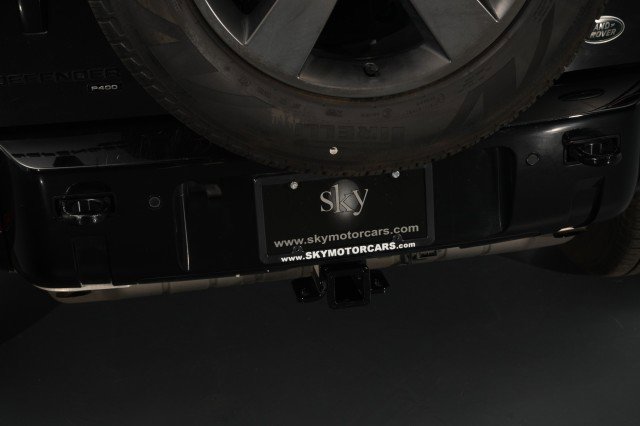 Used 2023 Land Rover Defender 110 X-Dynamic SE AWD/4WD image 19
