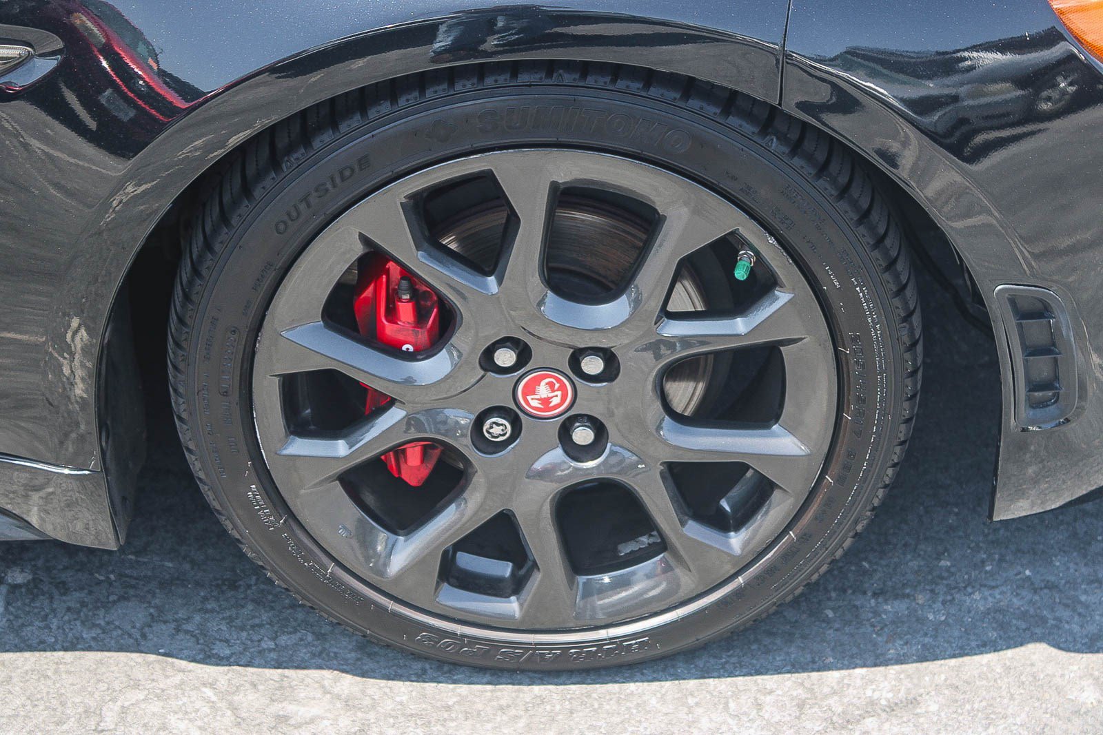 Used 2018 FIAT 124 Spider Abarth RWD image 11
