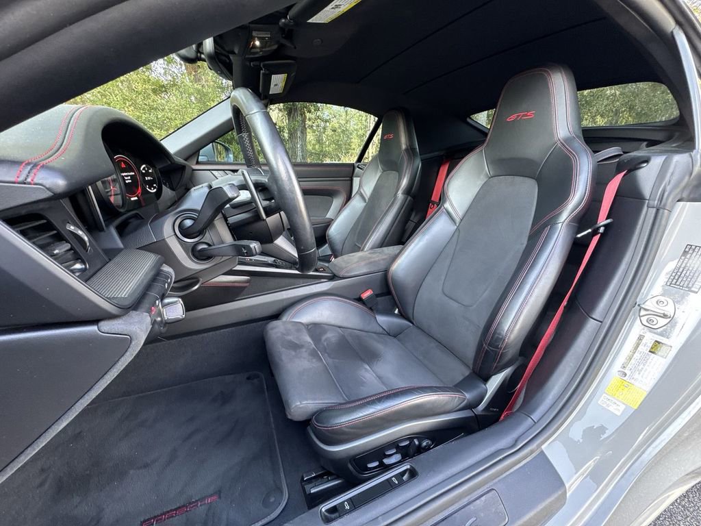 Used 2022 Porsche 911 Carrera GTS image 5