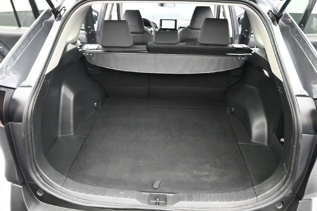 Used 2025 Toyota RAV4 XLE FWD image 18