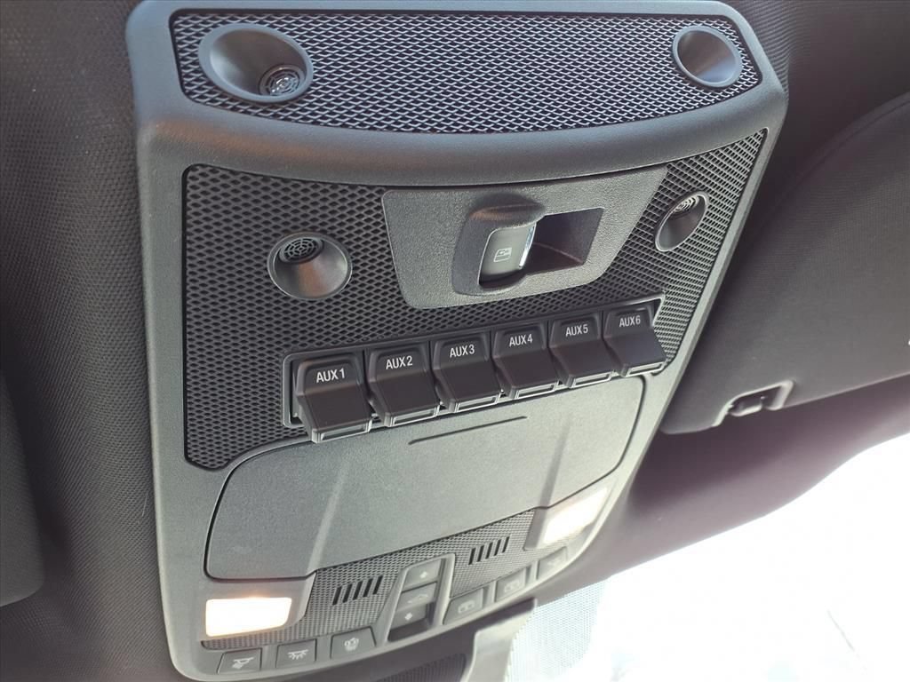 Used 2022 Ford F450 Lariat w/ Lariat Ultimate Package AWD/4WD image 10