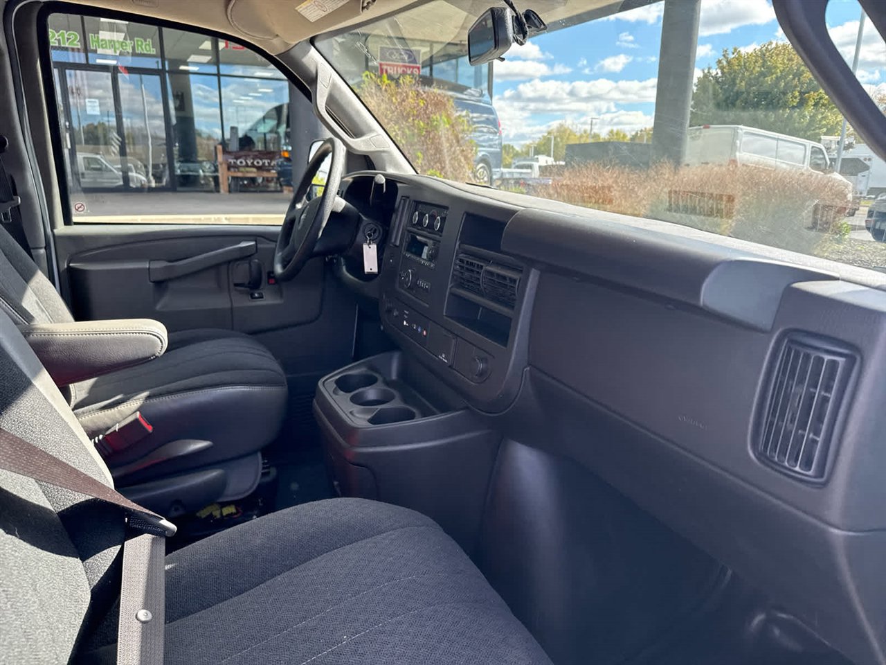 Used 2024 GMC Savana 2500 w/ Driver Convenience Package image 22
