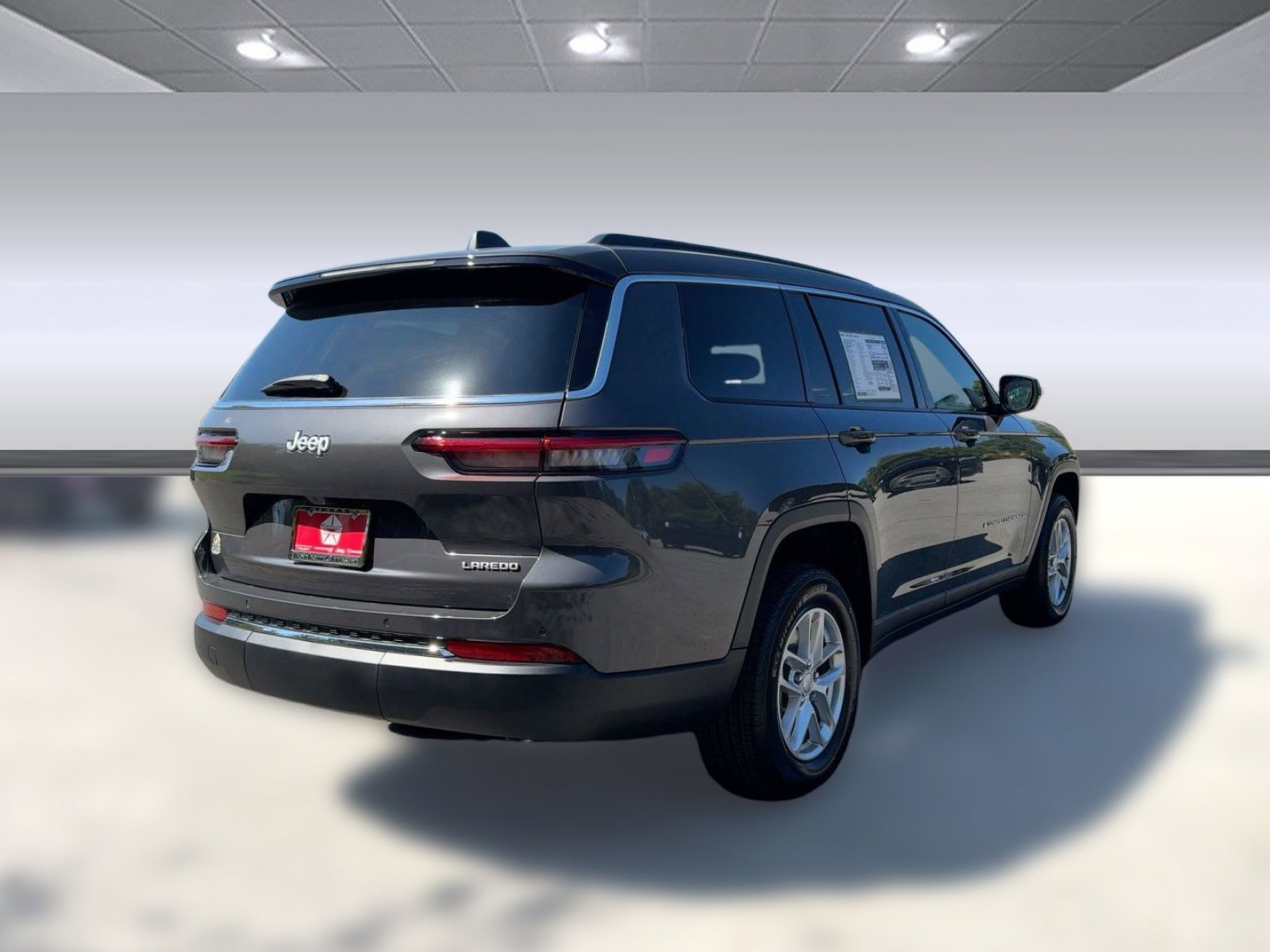 New 2025 Jeep Grand Cherokee L Laredo w/ Luxury Tech Group I image 9
