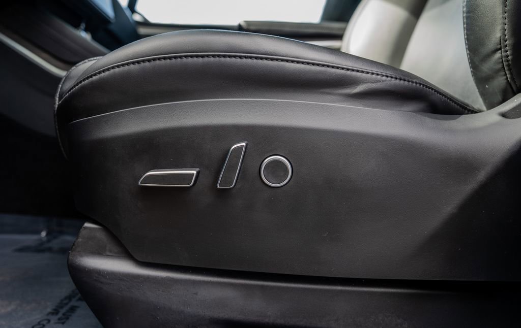 Used 2022 Tesla Model X AWD/4WD image 14