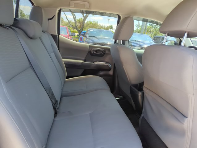 Used 2019 Toyota Tacoma SR5 RWD image 18