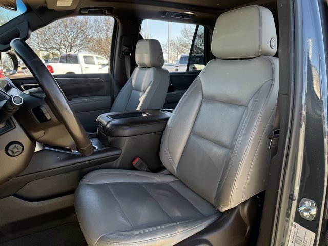 Used 2021 Chevrolet Tahoe Z71 w/ Z71 Signature Package image 26