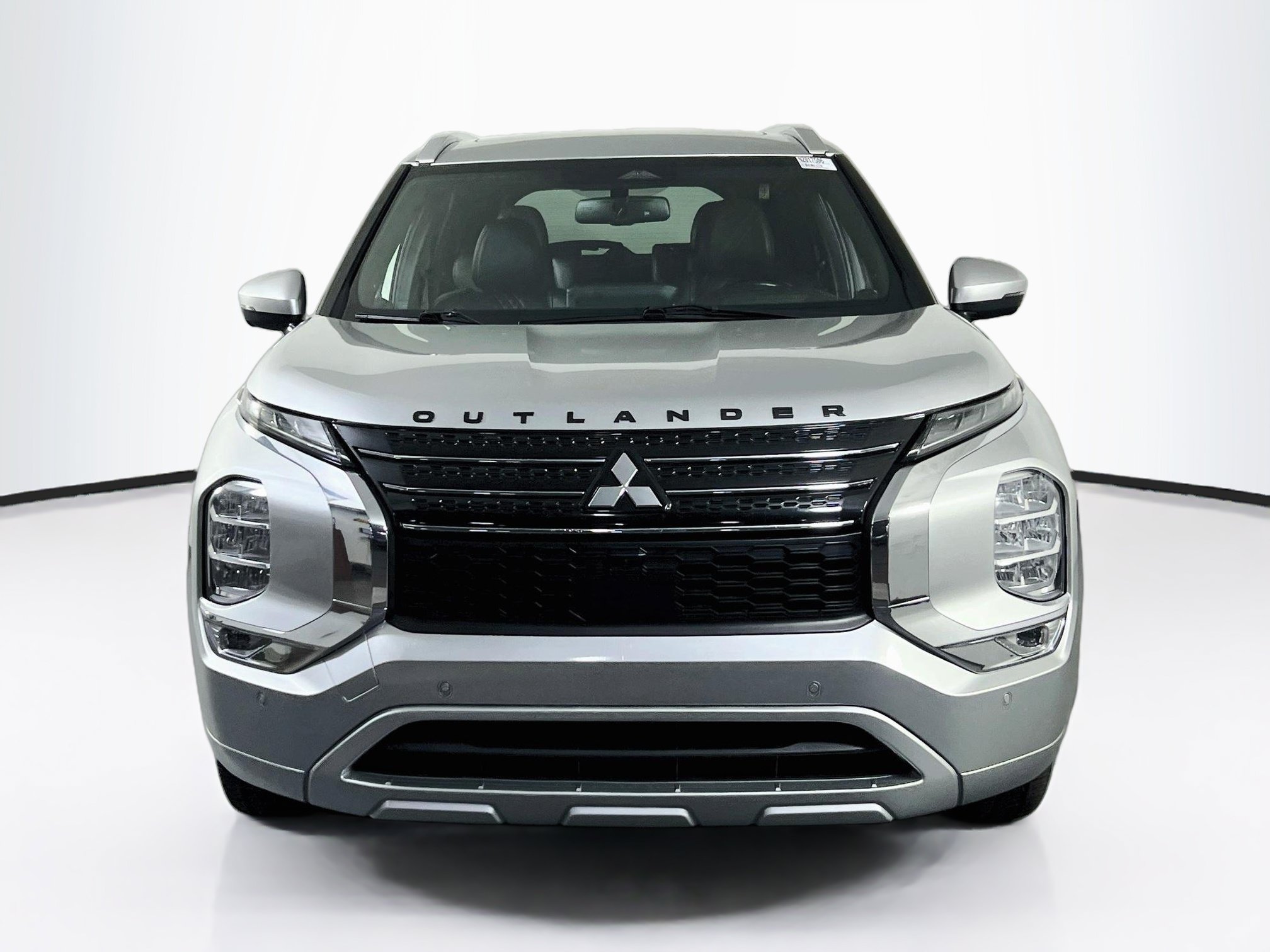 Used 2022 Mitsubishi Outlander SEL FWD image 2