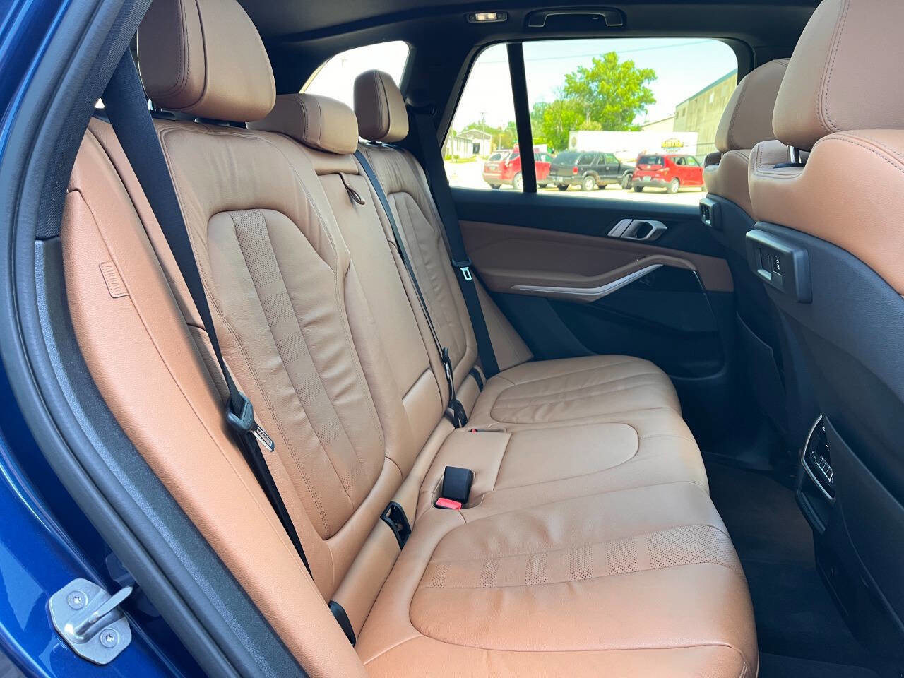 Used 2019 BMW X5 xDrive40i w/ Premium Package AWD/4WD image 24