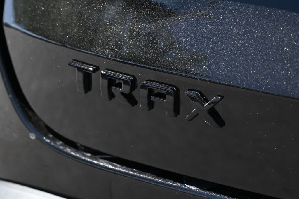 New 2026 Chevrolet Trax LT w/ LPO, Blackout Package FWD image 12