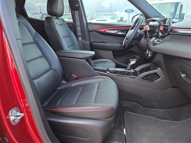 Used 2025 Chevrolet TrailBlazer RS w/ Convenience Package image 15