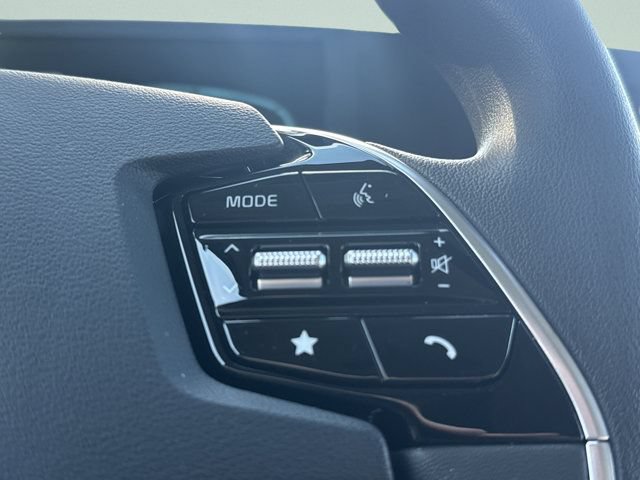 Used 2026 Kia Niro LX FWD image 27