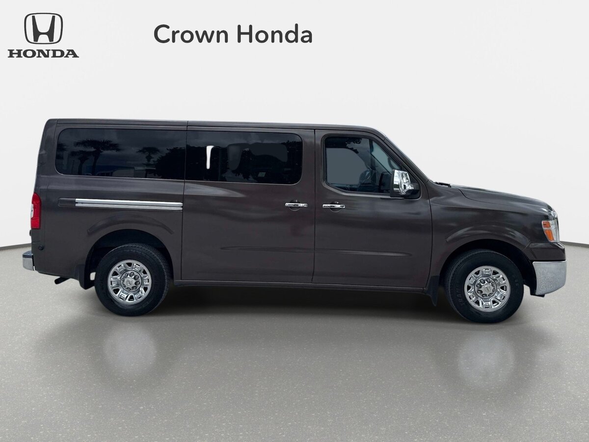 Used 2015 Nissan NV 3500 SV w/ Technology Package RWD image 5