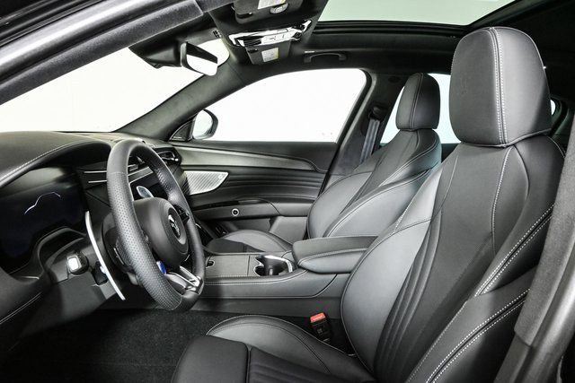 New 2025 Maserati Grecale Folgore AWD/4WD image 4