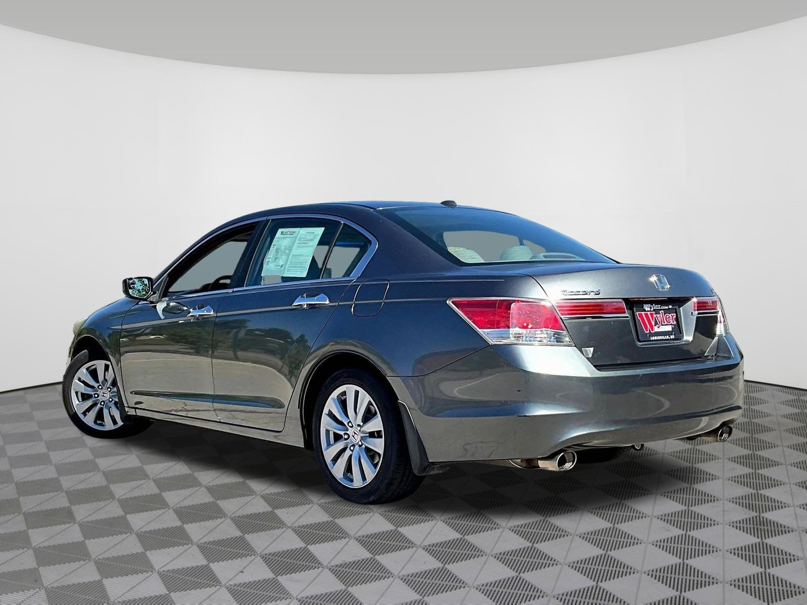 Used 2011 Honda Accord EX-L image 4