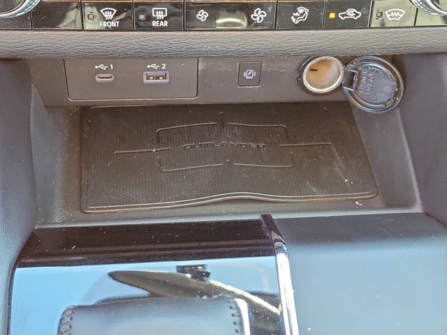 Used 2022 Mitsubishi Outlander SE image 31