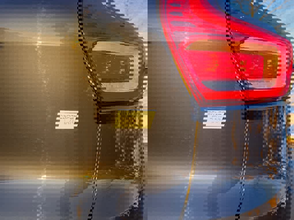 Used 2022 Volvo XC40 P8 Recharge Plus image 9