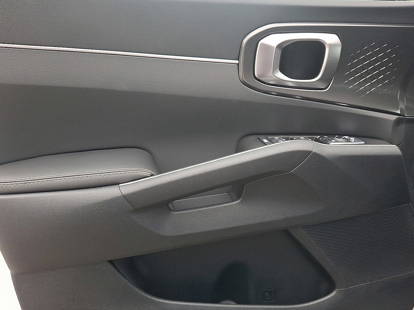 New 2026 Kia Sorento S image 13