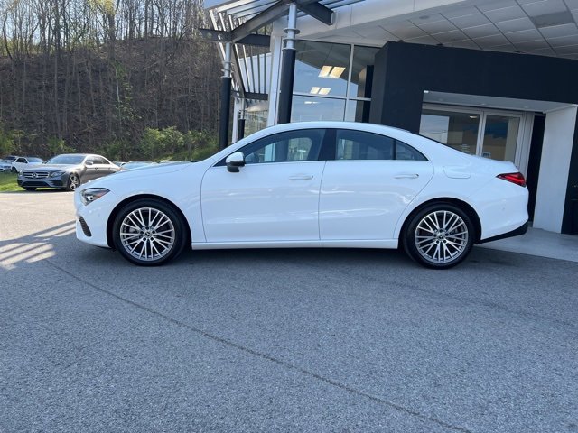 Used 2025 Mercedes-Benz CLA 250 4MATIC image 2