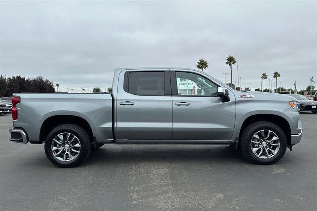 New 2026 Chevrolet Silverado 1500 LT image 2