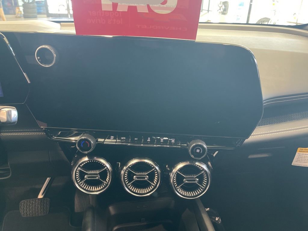 New 2025 Chevrolet Blazer EV LT AWD/4WD image 17