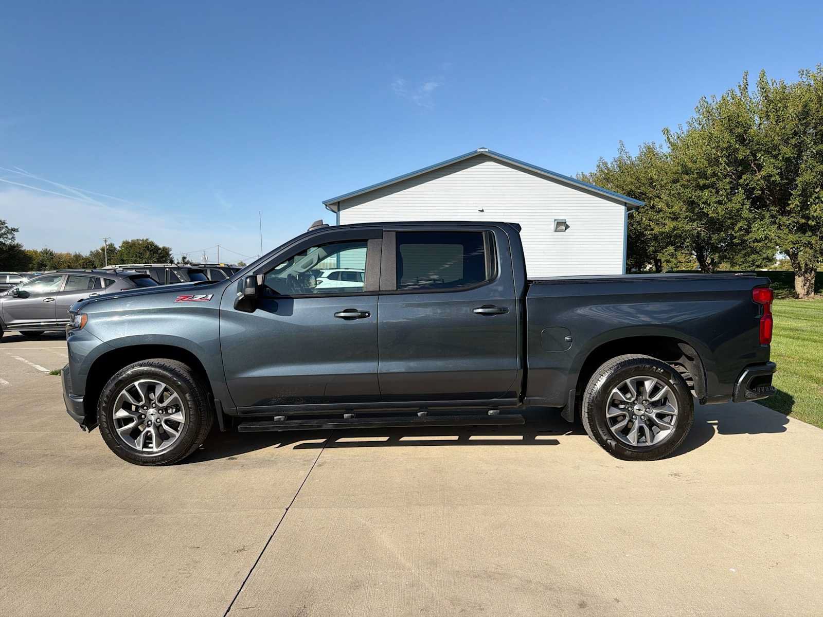 Used 2020 Chevrolet Silverado 1500 RST AWD/4WD image 3