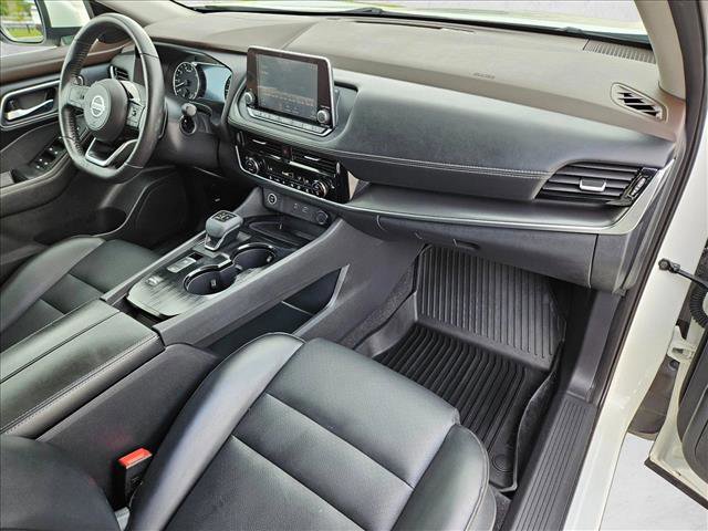 Used 2021 Nissan Rogue SV w/ Premium Package image 21