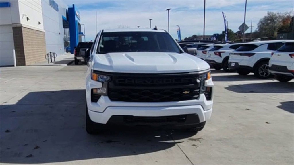 Used 2024 Chevrolet Silverado 1500 Custom image 4
