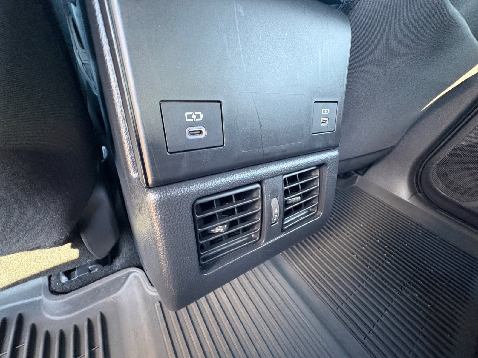 Certified 2024 Subaru Solterra AWD/4WD image 32