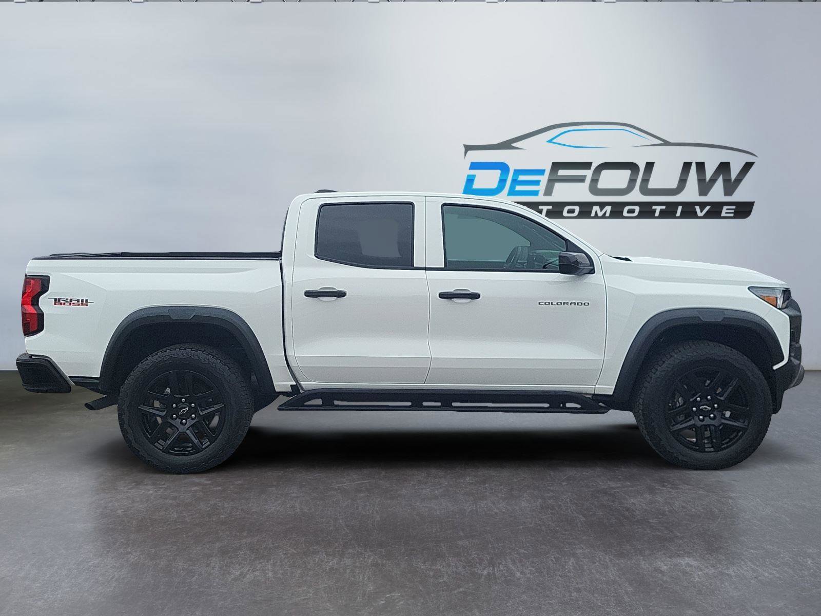 Used 2025 Chevrolet Colorado Trail Boss image 2