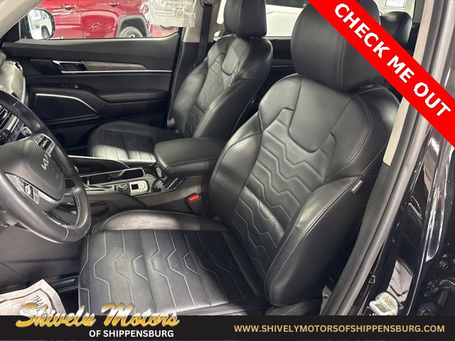 Used 2022 Kia Telluride SX w/ SX Prestige Package image 14