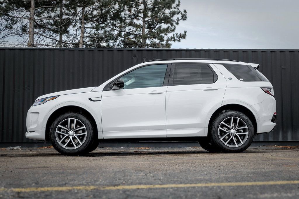 Used 2025 Land Rover Discovery Sport S video 3