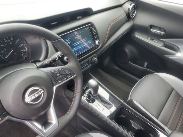 Used 2023 Nissan Kicks SR w/ SR Premium Package FWD image 23