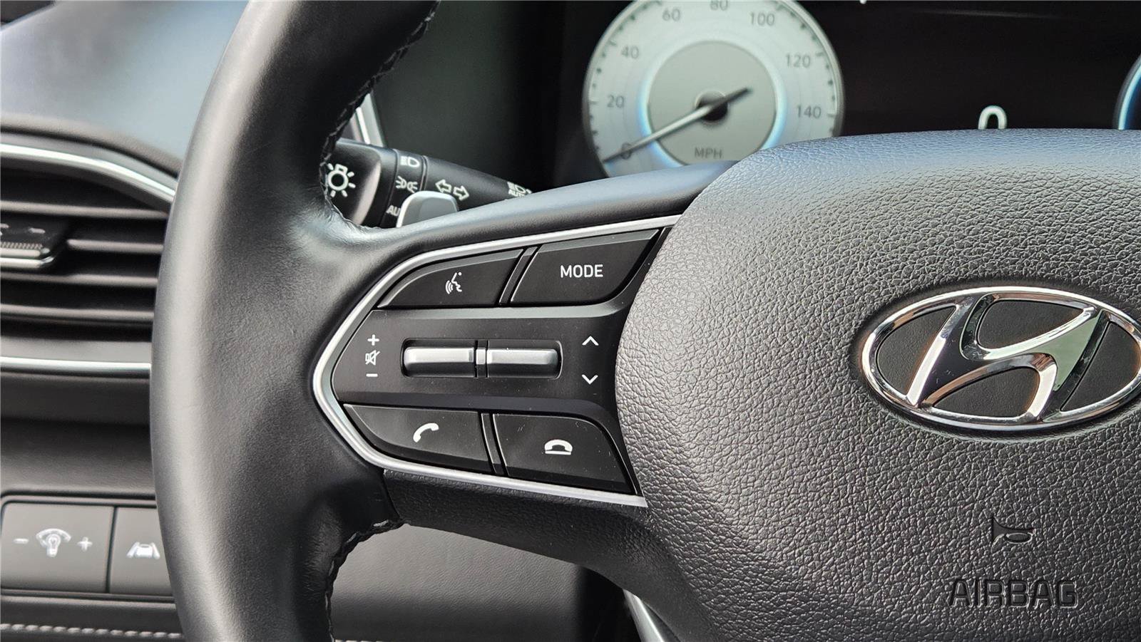 Used 2023 Hyundai Santa Fe Limited AWD/4WD image 19