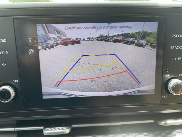 Certified 2024 Kia Carnival LX FWD image 27