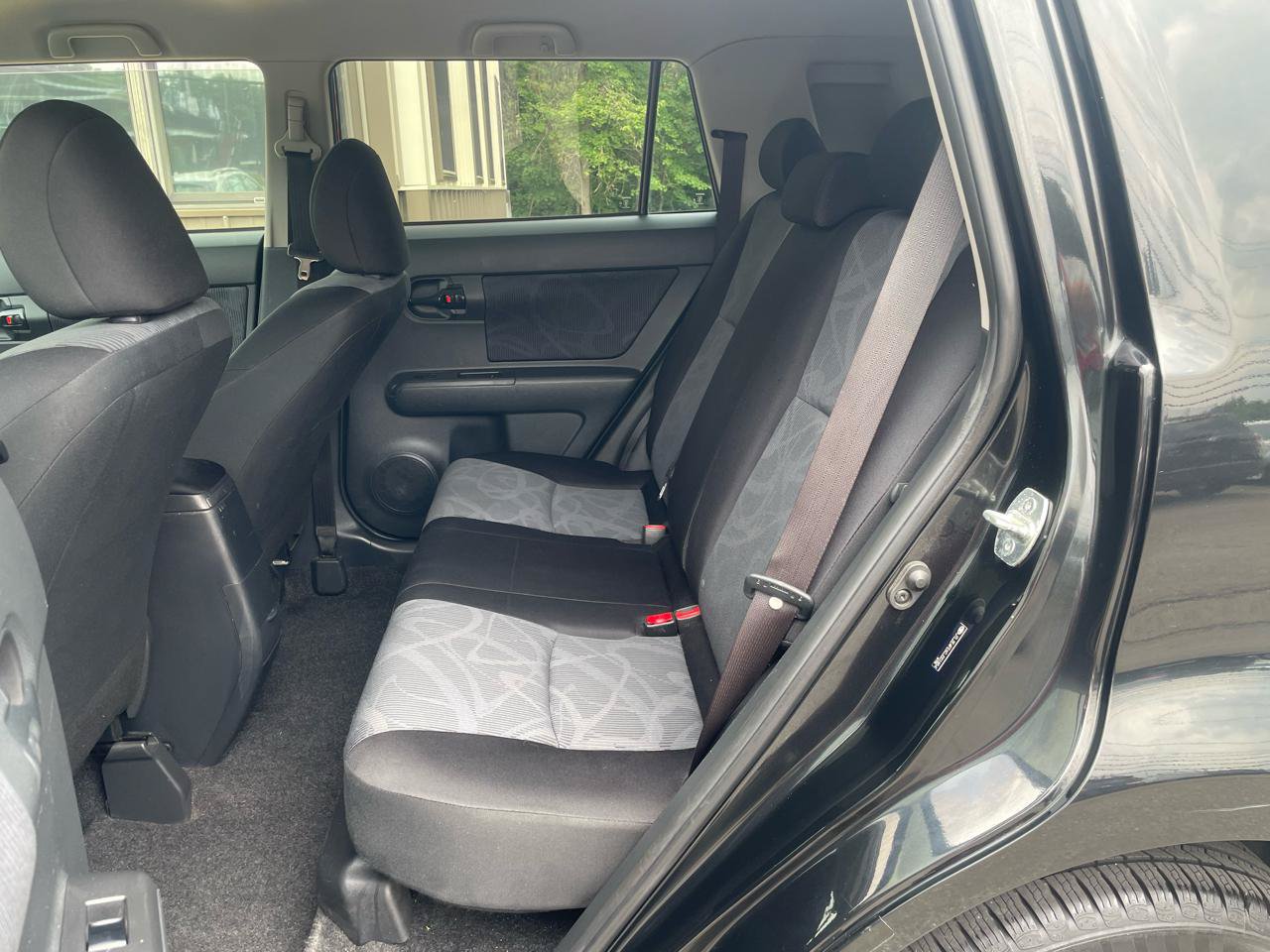 Used 2012 Scion xB FWD image 9