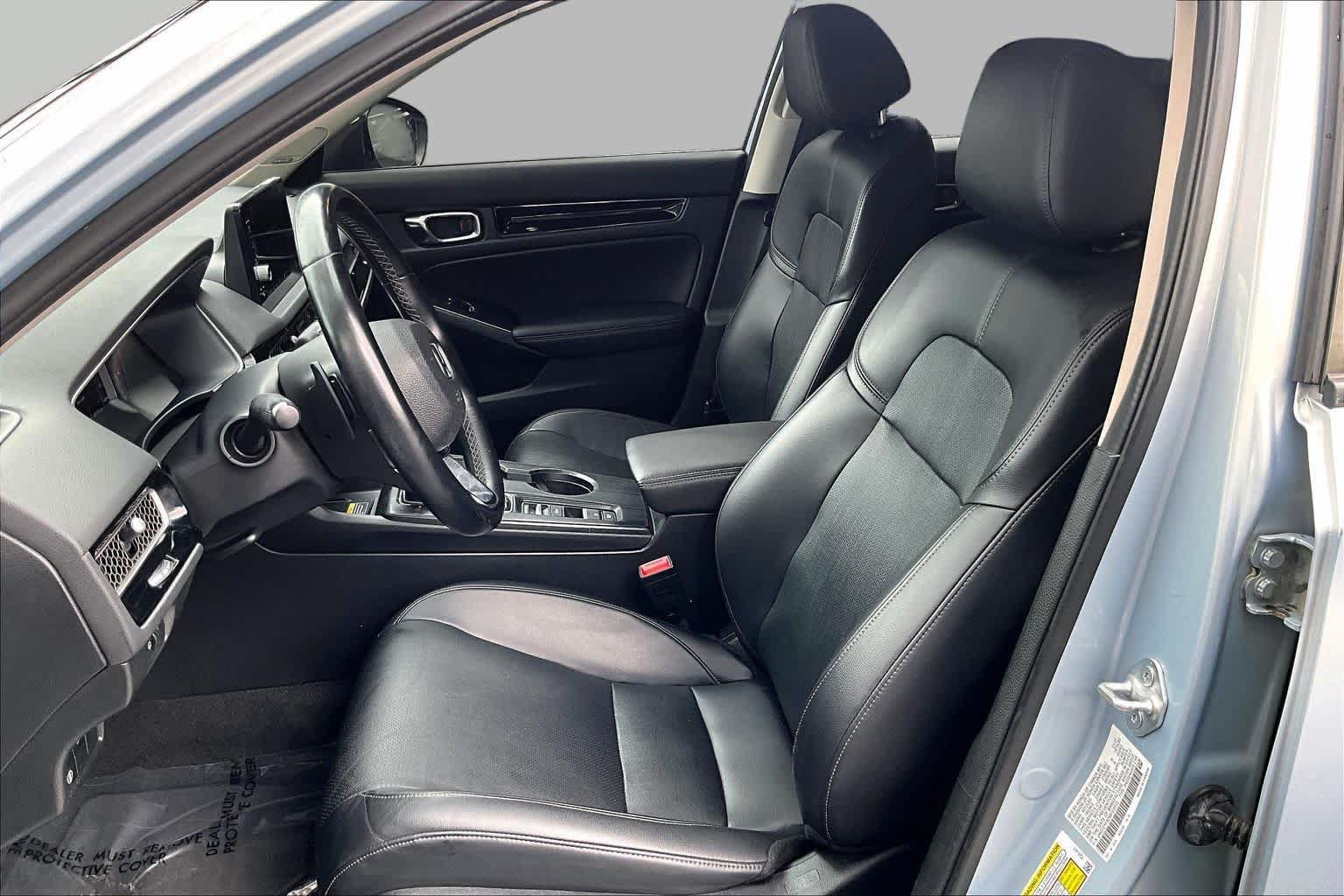 Used 2022 Honda Civic Touring image 9