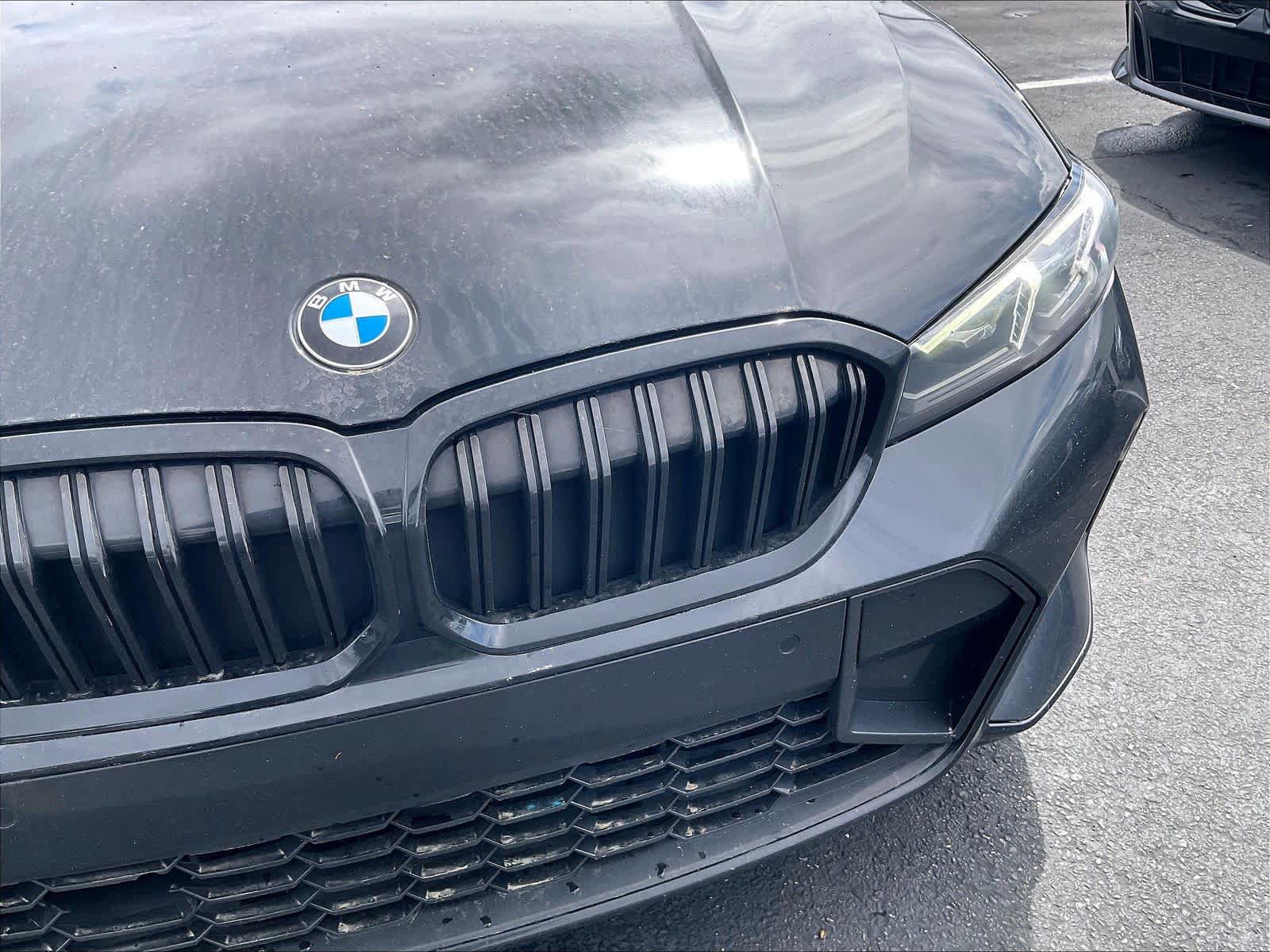 Used 2023 BMW 330i Sedan w/ M Sport Package RWD image 30