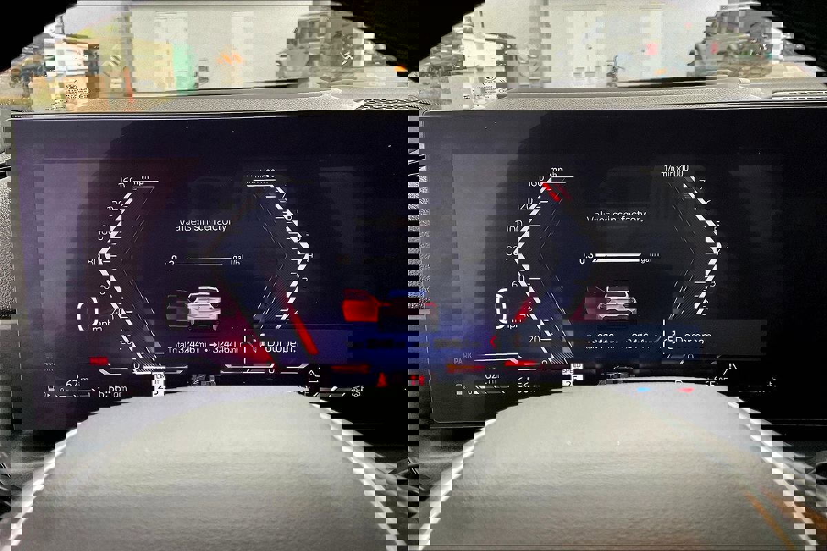 Used 2023 BMW 230i Coupe w/ Convenience Package image 19