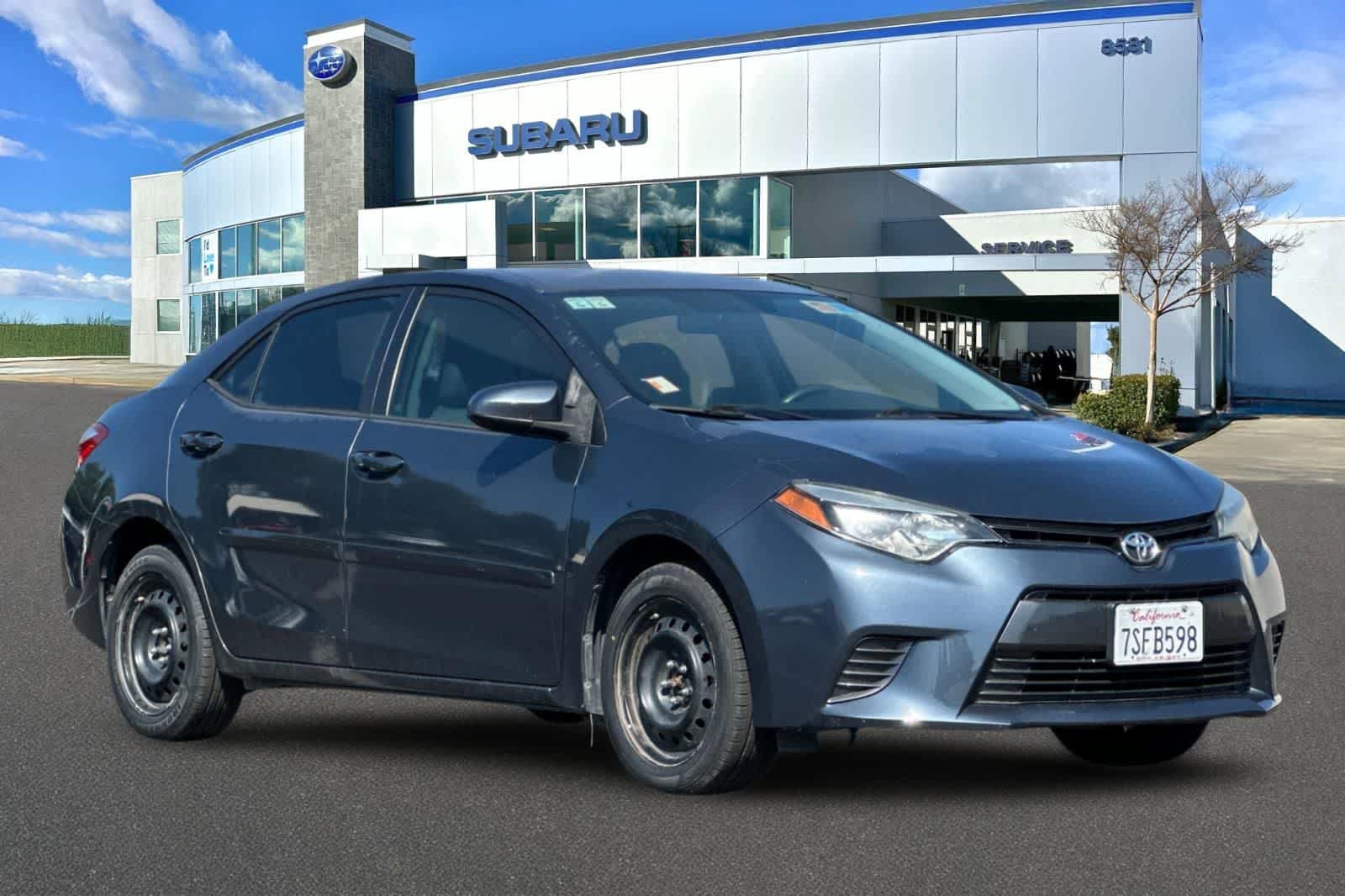 Used 2016 Toyota Corolla LE FWD image 5