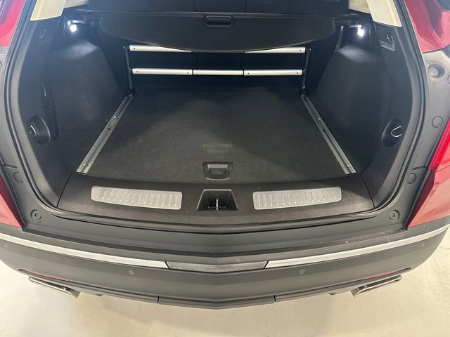 Used 2019 Cadillac XT5 Premium Luxury w/ Driver Assist Package AWD/4WD image 28