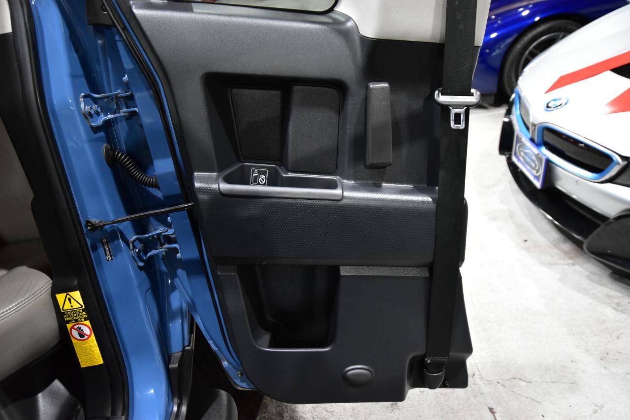 Used 2012 Toyota FJ Cruiser 4WD w/ Convenience Pkg image 32
